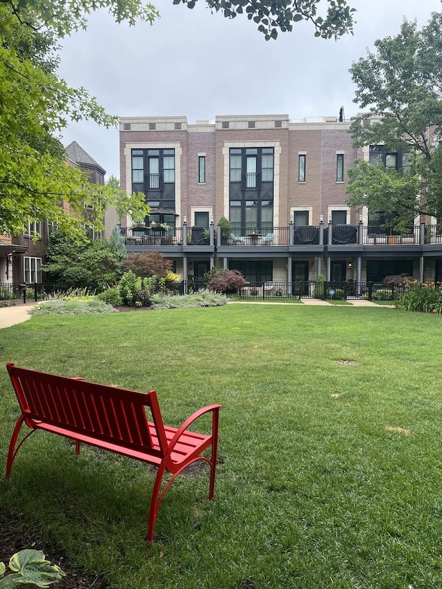 3457 N Whipple St, Chicago, IL 60618 - rear view of house with a yard