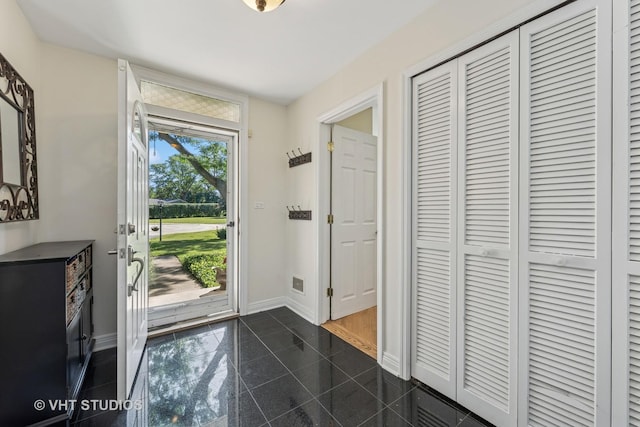 1119 Hampton Ct, Deerfield, IL 60015 - photo 2