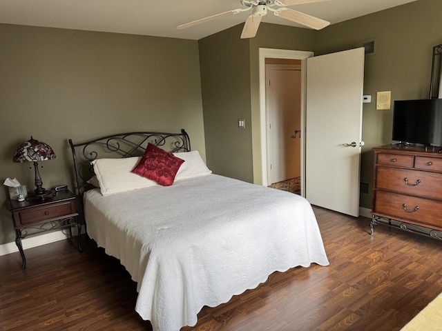 10652 Lexington Ct, Frankfort, IL 60423 - bedroom with dark wood-style flooring and a ceiling fan
