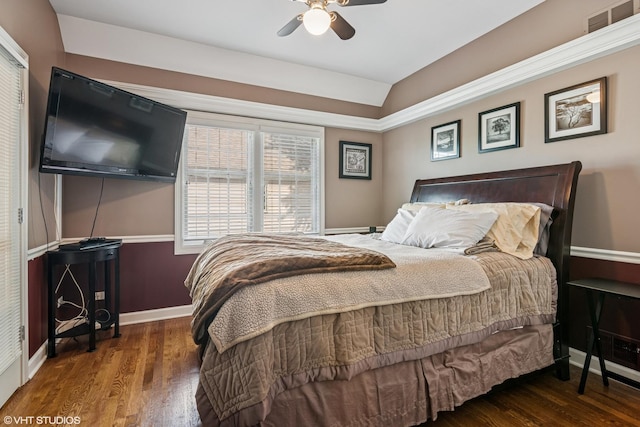 24650 Lincolnway St, Plainfield, IL 60544 - bedroom with wood finished floors and a ceiling fan