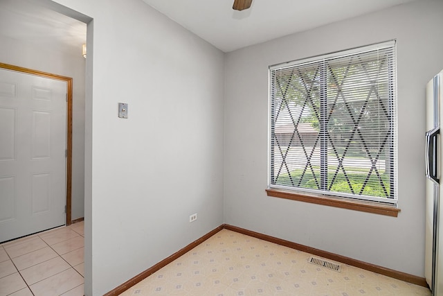 895 Shagbark Rd Unit 44C, New Lenox, IL 60451 - empty room featuring baseboards and ceiling fan