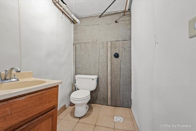 566 Raymond St, Elgin, IL 60120 - bathroom with vanity and tile patterned flooring