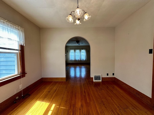 201 S Jackson St, Clinton, IL 61727 - photo 4