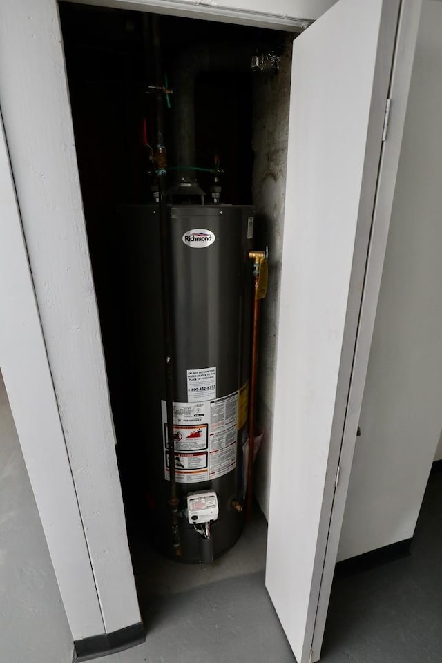 507 Grant Ave, Joliet, IL 60433 - utilities featuring water heater