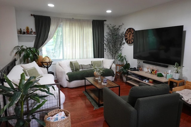 505 Woodmoor Dr, Round Lake Beach, IL 60073 - living area with wood finished floors and recessed lighting