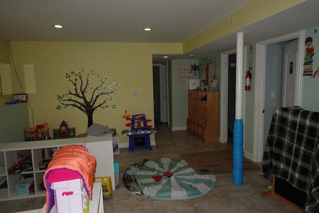 505 Woodmoor Dr, Round Lake Beach, IL 60073 - recreation room featuring tile patterned floors and recessed lighting