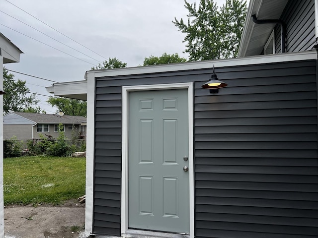 805 Monroe Ave, Carpentersville, IL 60110 - doorway to property