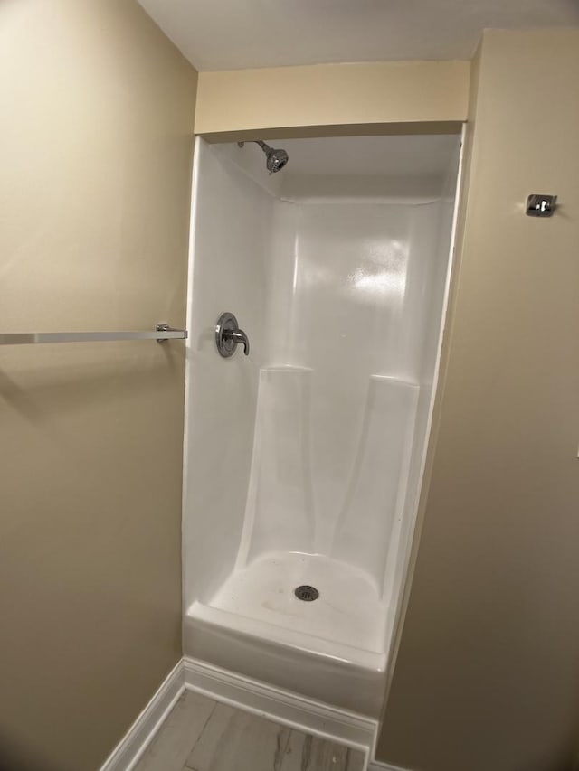 805 Monroe Ave, Carpentersville, IL 60110 - bathroom with a shower