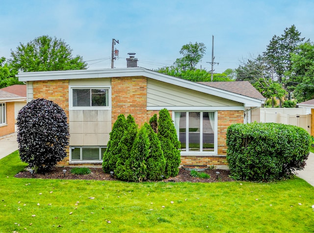 10910 Robinhood St, Westchester, IL 60154 - photo 1