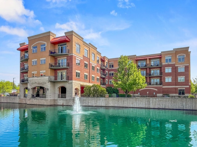 1200 N Foxdale Dr Unit 312, Addison, IL 60101 - view of pool