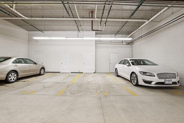 1200 N Foxdale Dr Unit 312, Addison, IL 60101 - view of parking deck