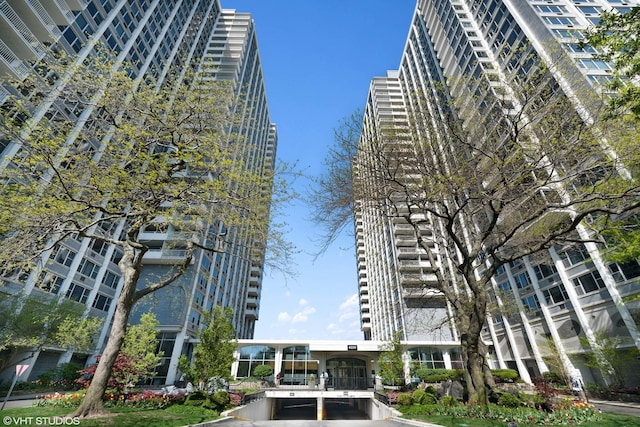 4250 N Marine Dr Unit 1013, Chicago, IL 60613 - photo 1
