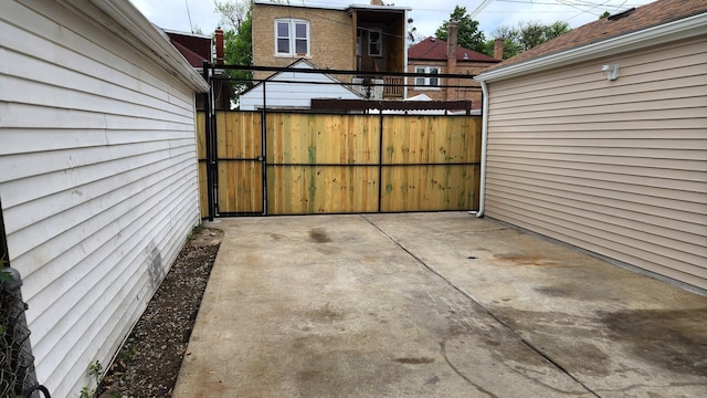 2950 N Lowell Ave, Chicago, IL 60641 - photo 30