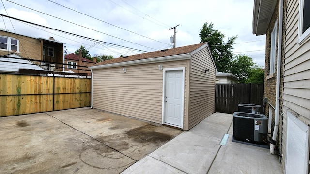2950 N Lowell Ave, Chicago, IL 60641 - photo 31