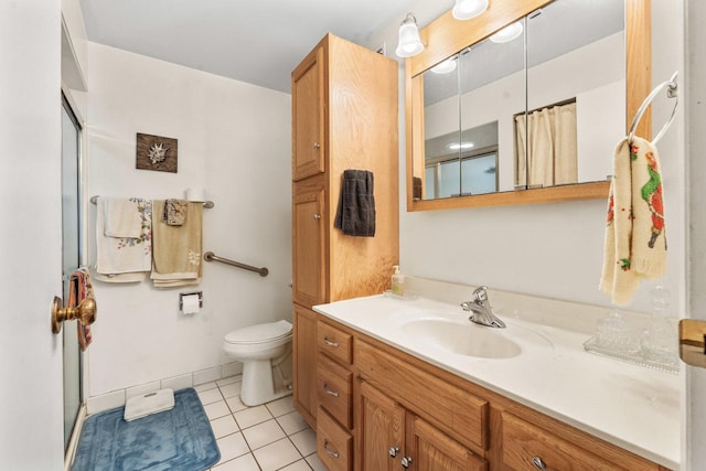 720 Saint Andrews Ln Unit 6, Crystal Lake, IL 60014 - full bathroom featuring vanity, a shower with curtain, and tile patterned flooring