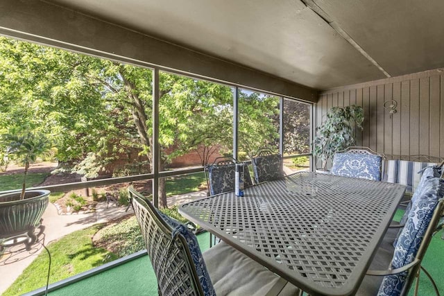 720 Saint Andrews Ln Unit 6, Crystal Lake, IL 60014 - sunroom / solarium with outdoor dining area