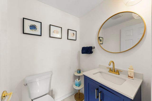 1004 Evergreen Dr, Carol Stream, IL 60188 - half bath featuring toilet and vanity