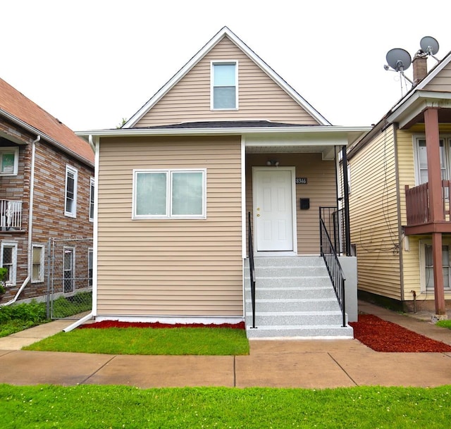 8346 S Baltimore Ave, Chicago, IL 60617 - view of front of home