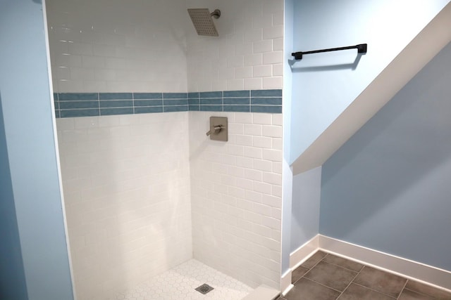 8346 S Baltimore Ave, Chicago, IL 60617 - bathroom with tiled shower and tile patterned floors