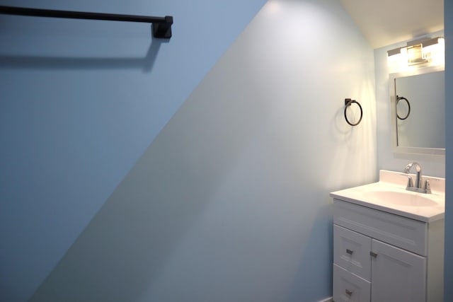 8346 S Baltimore Ave, Chicago, IL 60617 - bathroom with vanity