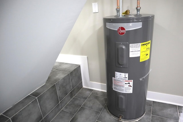 8346 S Baltimore Ave, Chicago, IL 60617 - utilities featuring water heater