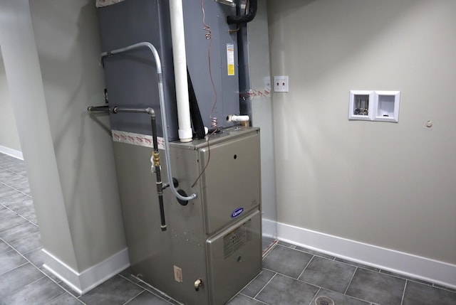 8346 S Baltimore Ave, Chicago, IL 60617 - utilities featuring heating unit