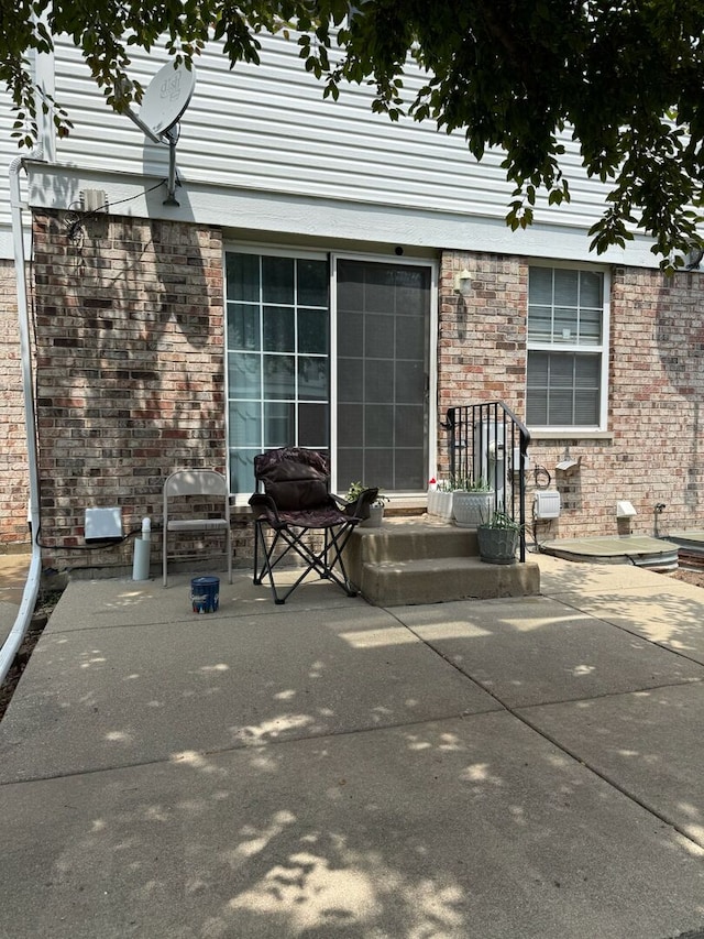 352 Bay Dr, Itasca, IL 60143 - view of patio