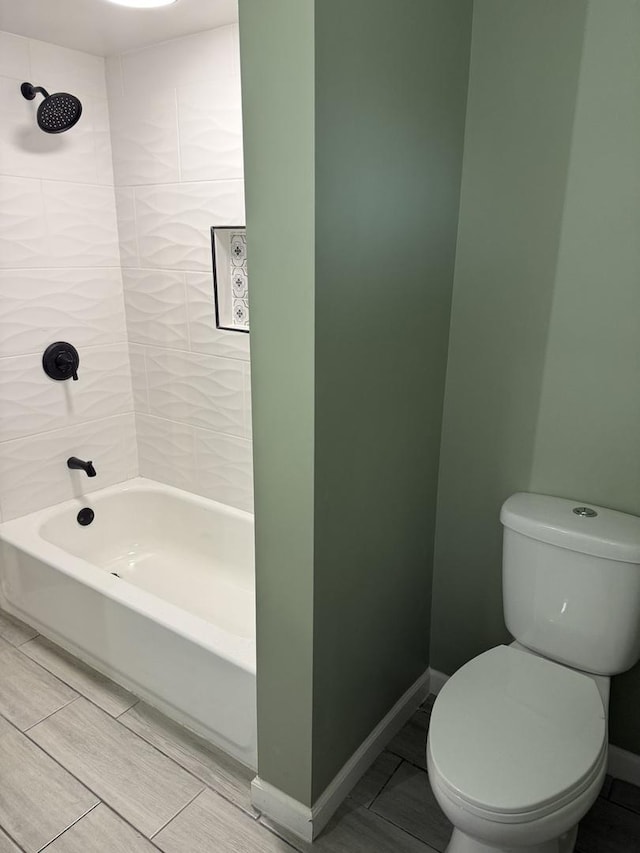 656 Springfield Ave, Joliet, IL 60435 - bathroom featuring toilet and washtub / shower combination