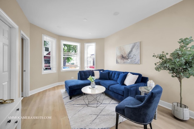5029 W Superior St, Chicago, IL 60644 - living room with wood finished floors