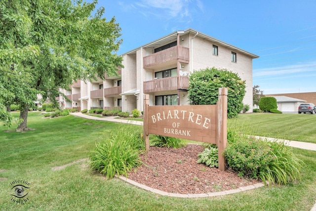 7550 Briartree Ln Unit 415, Burbank, IL 60459 - photo 1