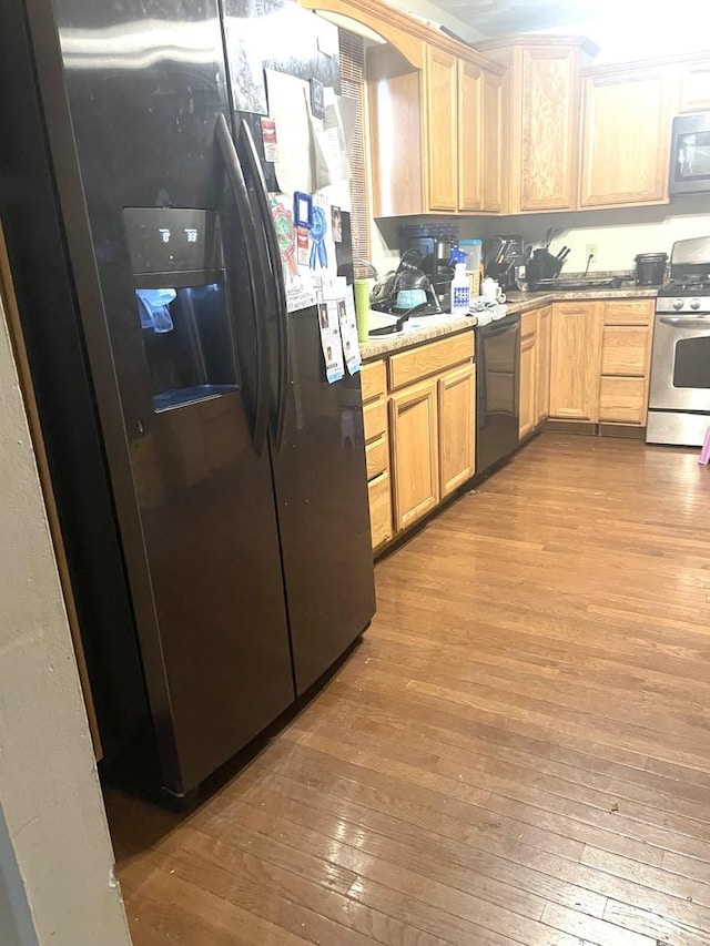 909 N 9th St, Rochelle, IL 61068 - photo 5