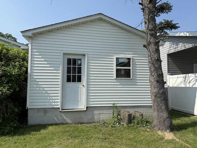 112 W Chippewa St, Dwight, IL 60420 - view of home's exterior with a lawn