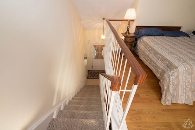 1288 Seabury Cir, Carol Stream, IL 60188 - stairs with wood finished floors