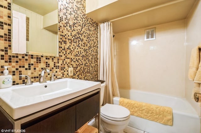 1116 W N Shore Ave Unit 2, Chicago, IL 60626 - bathroom with shower / bath combination with curtain, vanity, tasteful backsplash, and tile patterned floors