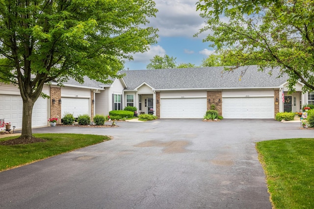 631 S Cadillac Cir, Romeoville, IL 60446 - photo 1