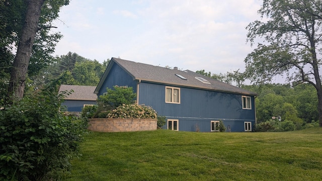5N119 Mary Ct, Saint Charles, IL 60175 - back of property with a yard and a shingled roof