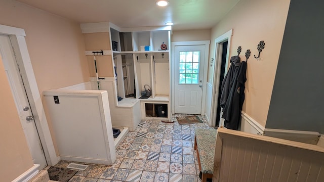 5N119 Mary Ct, Saint Charles, IL 60175 - mudroom featuring recessed lighting
