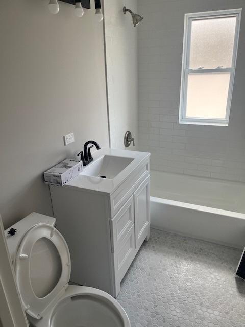 1405 N 24th Ave, Melrose Park, IL 60160 - full bath with shower / bathtub combination and vanity