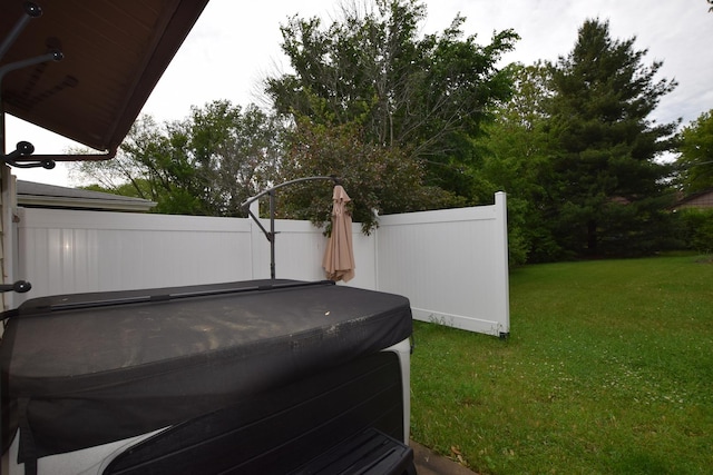 1116 Oakleaf Ave, Mchenry, IL 60051 - view of green lawn featuring a hot tub