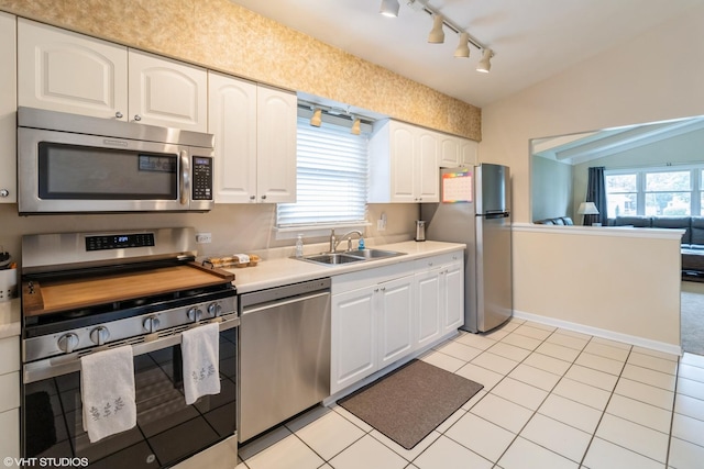 566 W Babcock Ave, Elmhurst, IL 60126 - photo 12