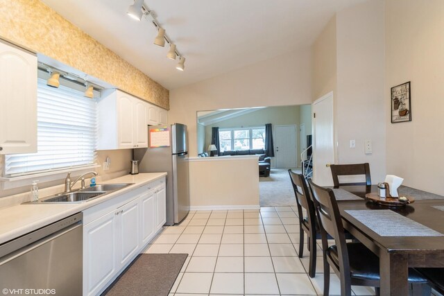 566 W Babcock Ave, Elmhurst, IL 60126 - photo 13