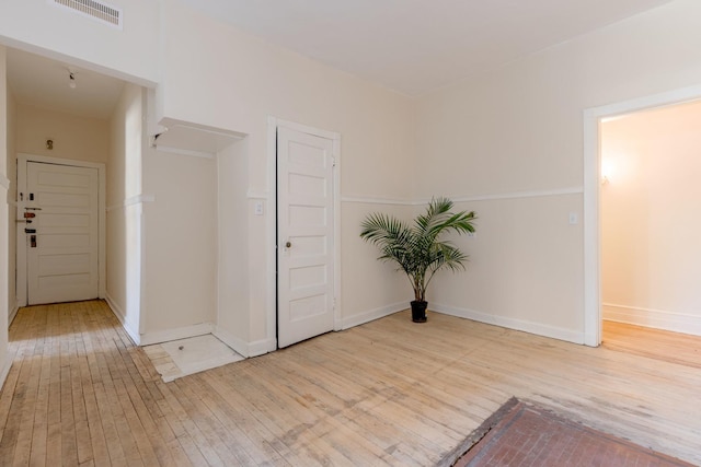 668 W Irving Park Rd Unit H1, Chicago, IL 60613 - entryway with wood-type flooring and baseboards