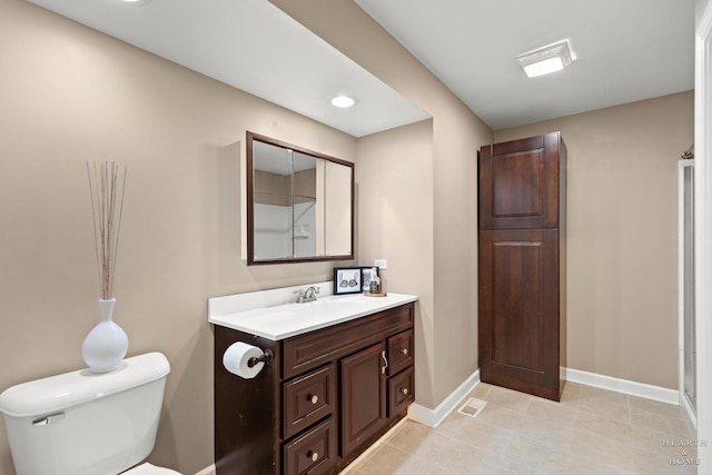 10405 Kenilworth Ave, Algonquin, IL 60102 - bathroom featuring vanity and tile patterned flooring