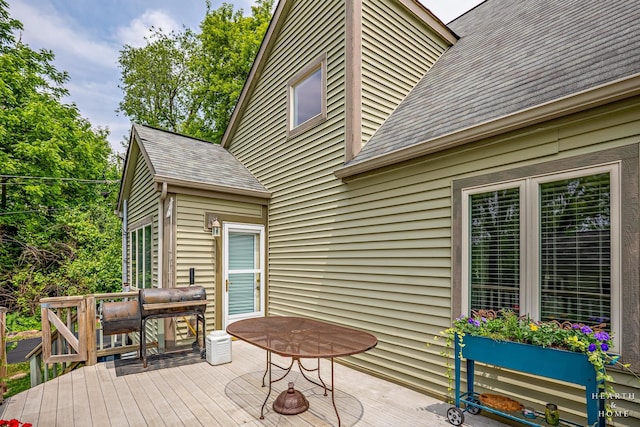 10405 Kenilworth Ave, Algonquin, IL 60102 - view of wooden deck