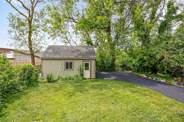 10405 Kenilworth Ave, Algonquin, IL 60102 - view of front of property featuring an outdoor structure