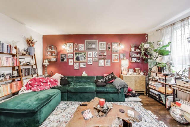 2909 N Hoyne Ave, Chicago, IL 60618 - photo 15