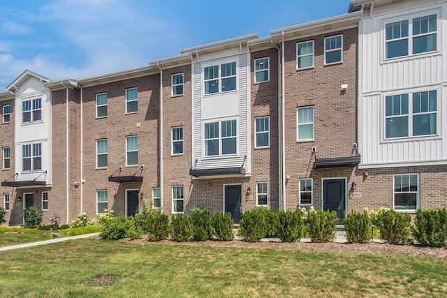 1058 E Oakton St, Des Plaines, IL 60018 - photo 2