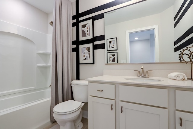 1058 E Oakton St, Des Plaines, IL 60018 - full bath featuring vanity and shower / tub combo