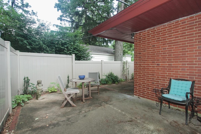 1020 S Knight Ave, Park Ridge, IL 60068 - view of patio / terrace with outdoor dining area
