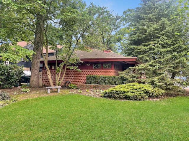 1020 S Knight Ave, Park Ridge, IL 60068 - view of front of property featuring a front yard and brick siding